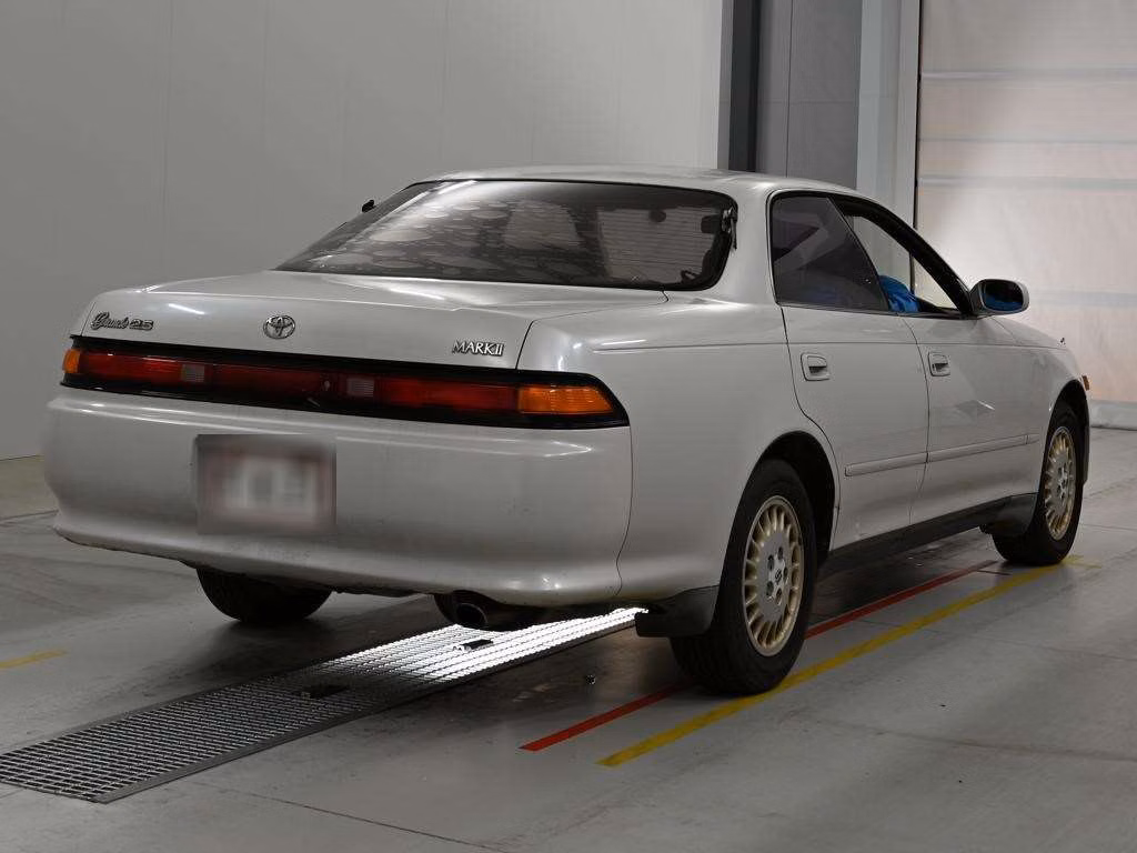 TOYOTA MARK II