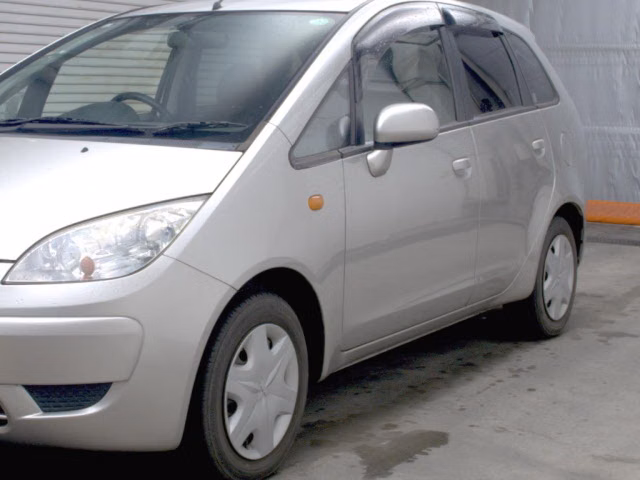 MITSUBISHI COLT PLUS