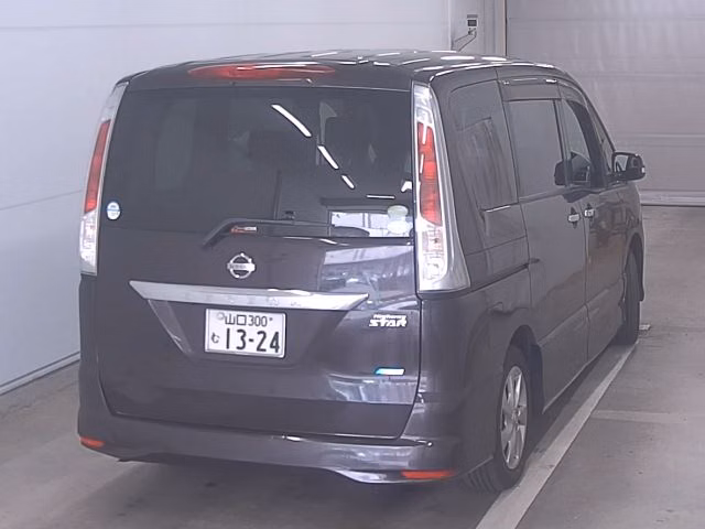 NISSAN SERENA