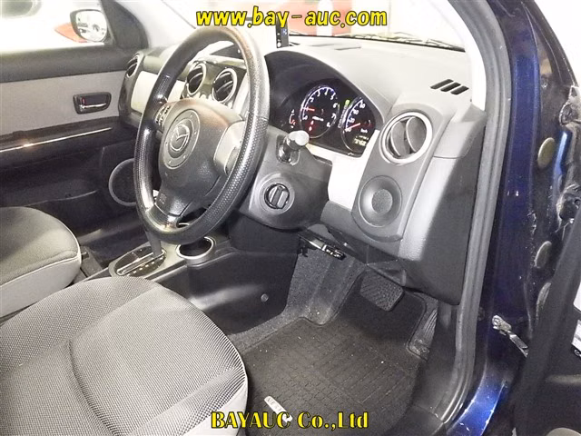 MAZDA VERISA