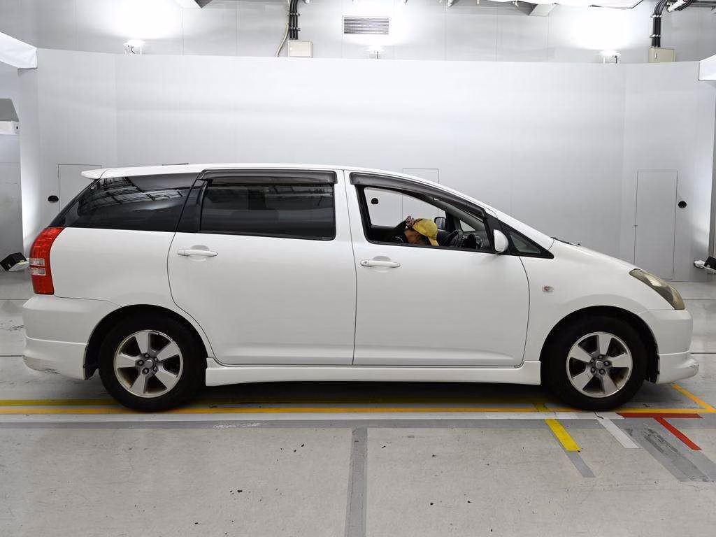 TOYOTA WISH