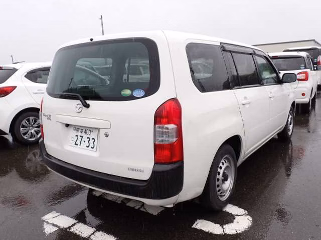 MAZDA FAMILIA