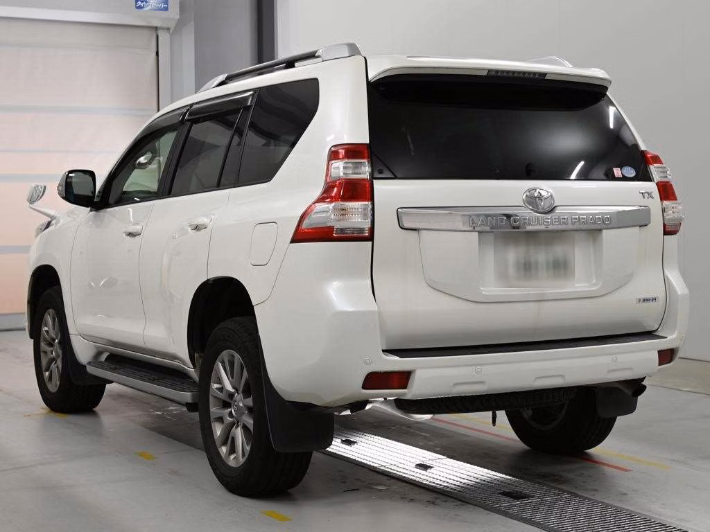 TOYOTA LAND CRUISER PRADO