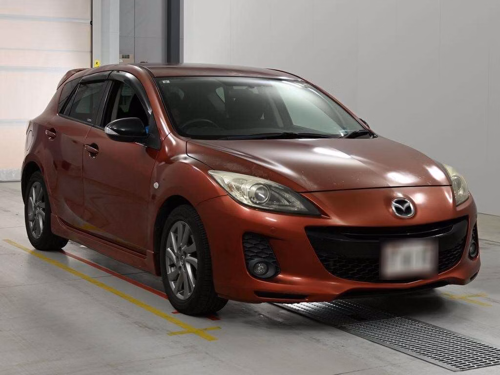 MAZDA AXELA