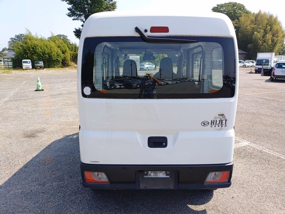 DAIHATSU ATRAI