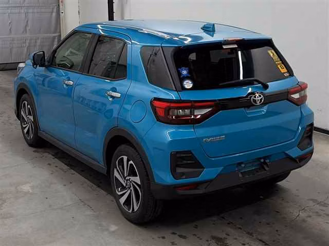 TOYOTA RAIZE