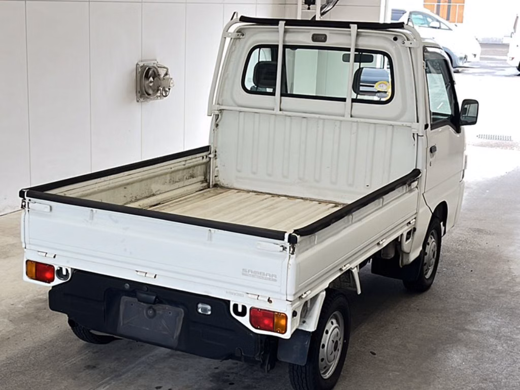 DAIHATSU MOVE LATTE