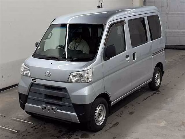 TOYOTA PIXIS VAN