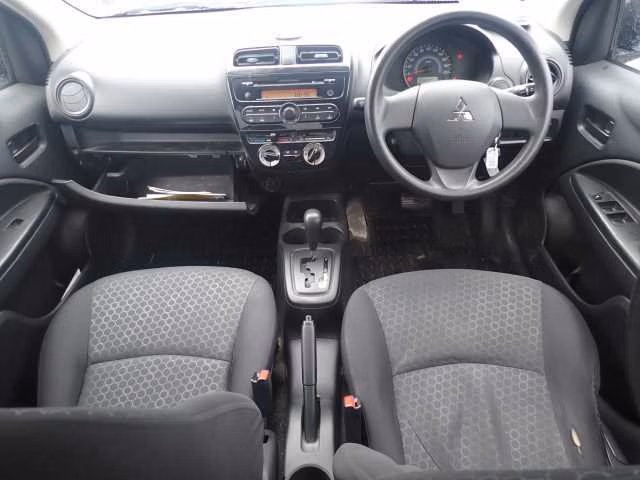 MITSUBISHI MIRAGE