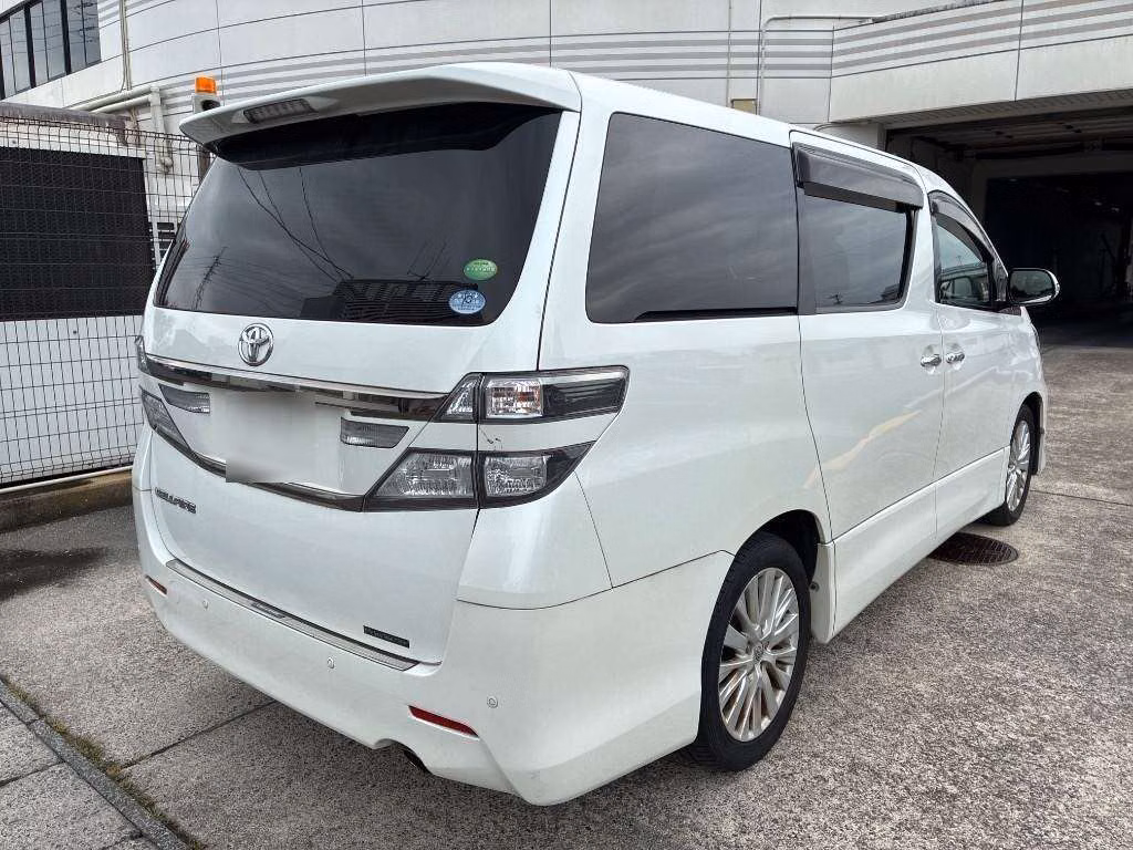 TOYOTA VELLFIRE