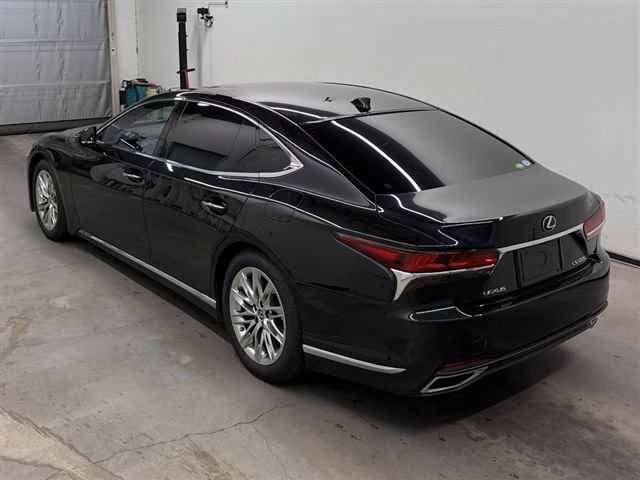 LEXUS LS500