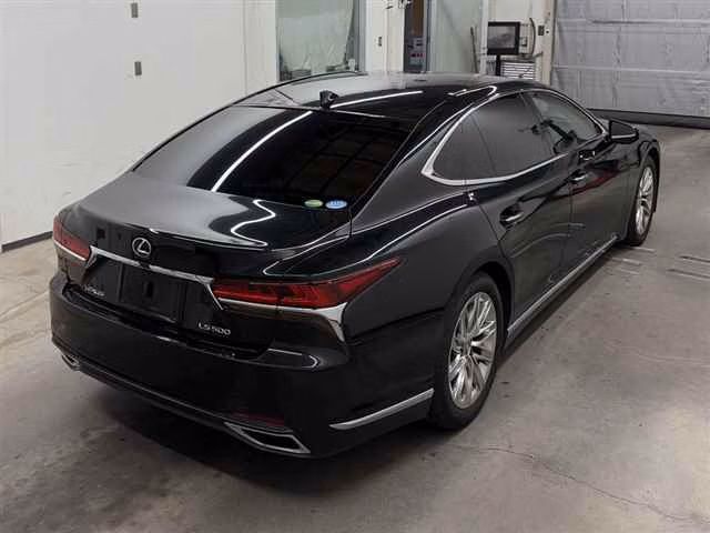 LEXUS LS500