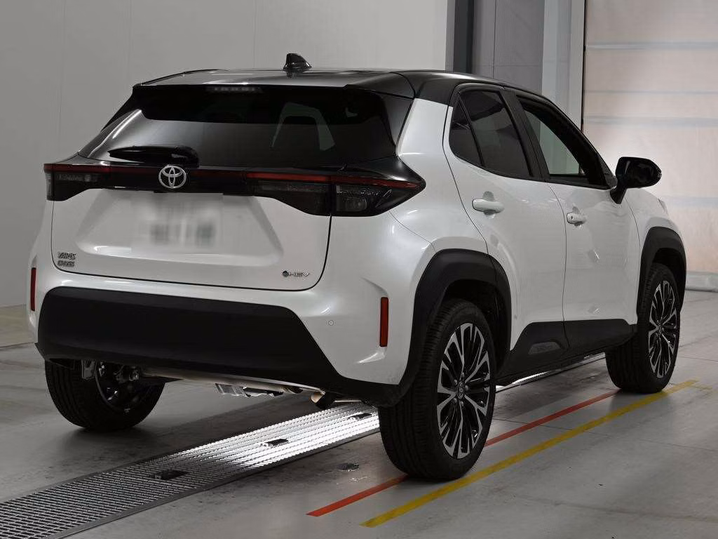 TOYOTA YARIS CROSS