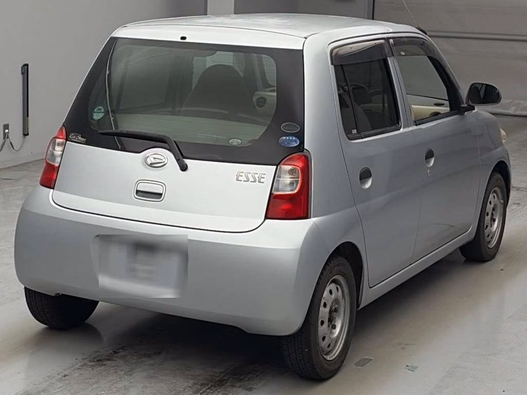 DAIHATSU ESSE