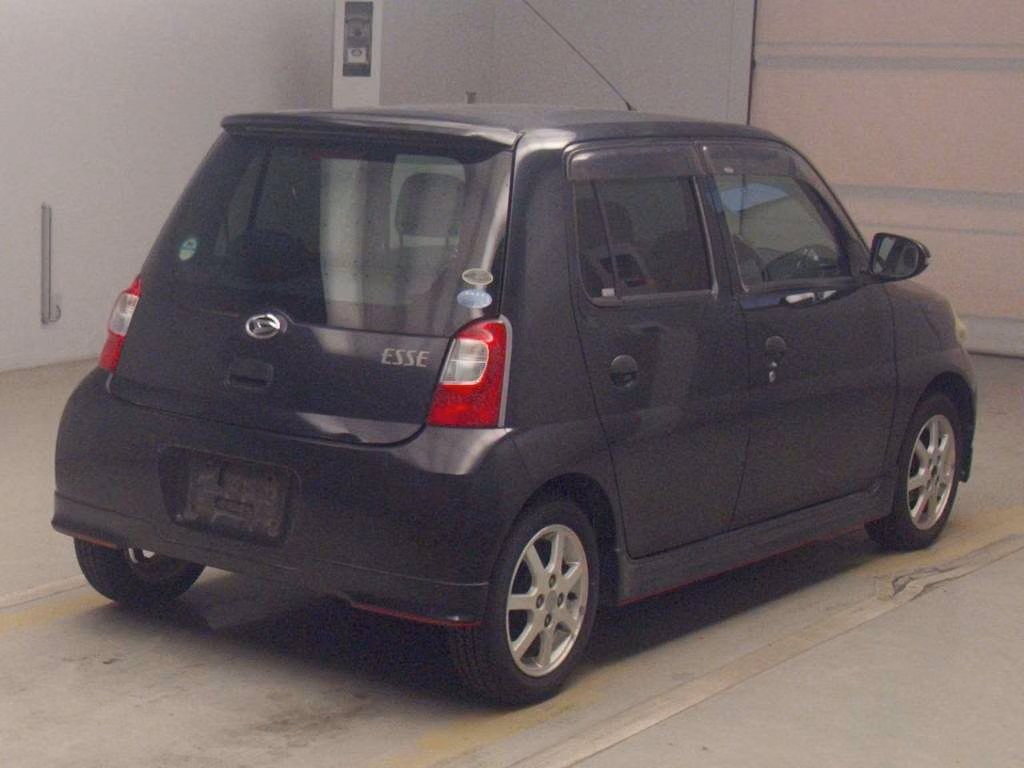 DAIHATSU ESSE