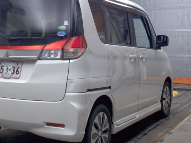 MITSUBISHI DELICA D:2