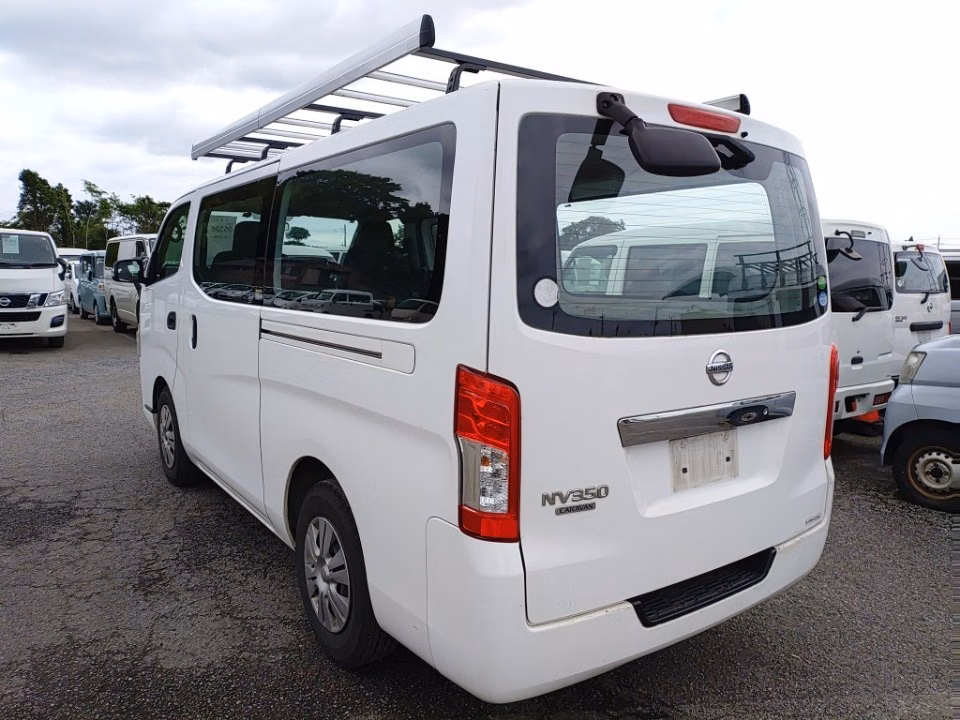 NISSAN NV350 CARAVAN