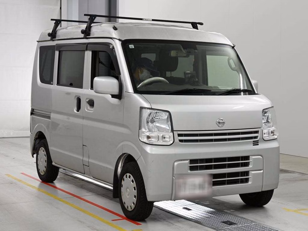 NISSAN NV100 CLIPPER