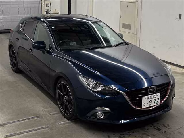 MAZDA AXELA