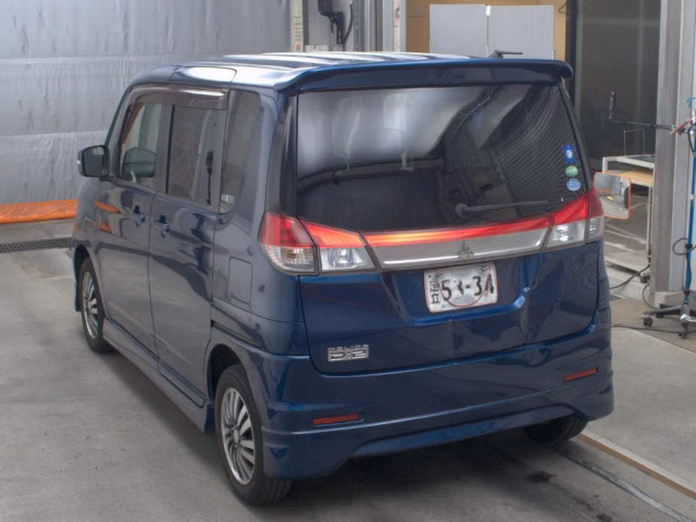 MITSUBISHI DELICA D:2