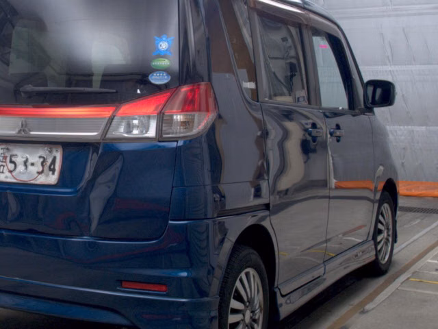 MITSUBISHI DELICA D:2
