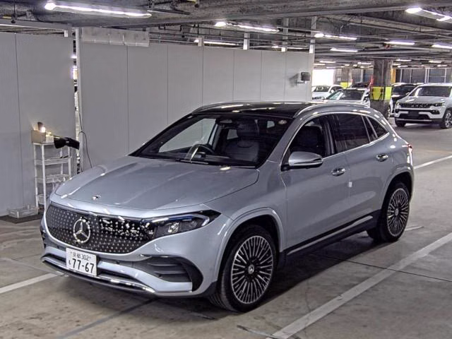 MERCEDES-BENZ EQA