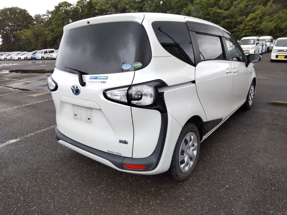 TOYOTA SIENTA