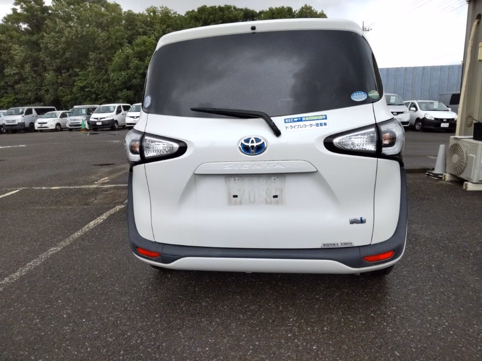 TOYOTA SIENTA