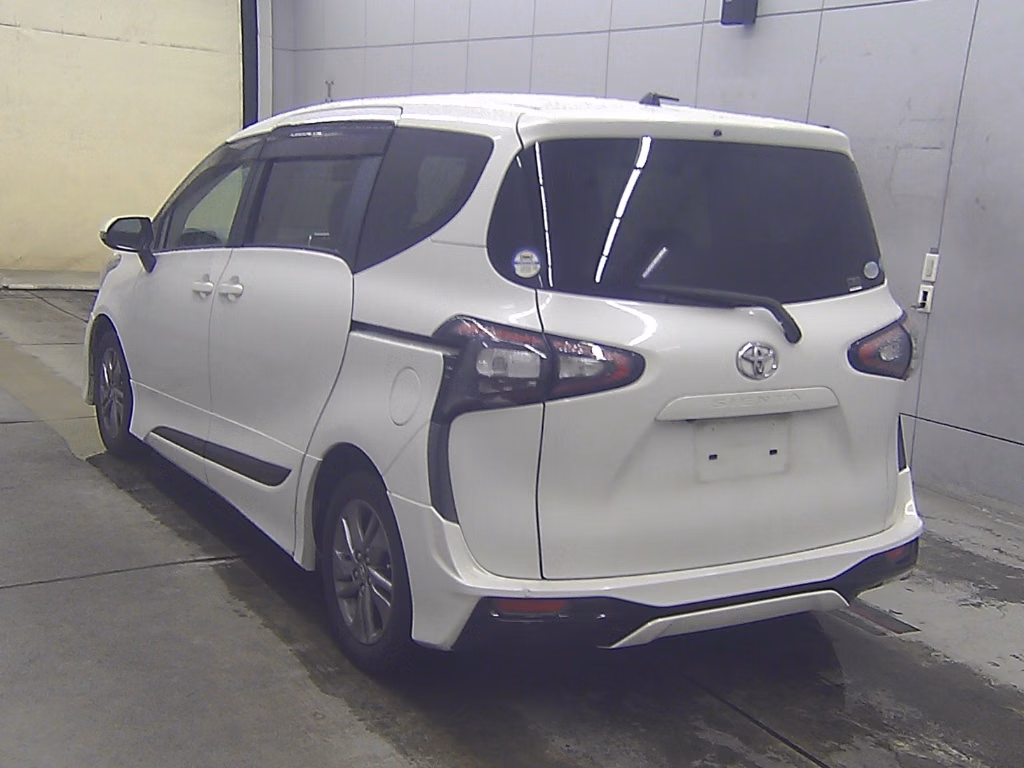 TOYOTA SIENTA
