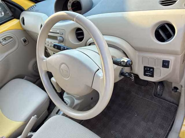 DAIHATSU ESSE