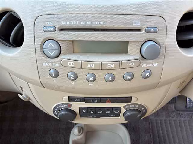 DAIHATSU ESSE