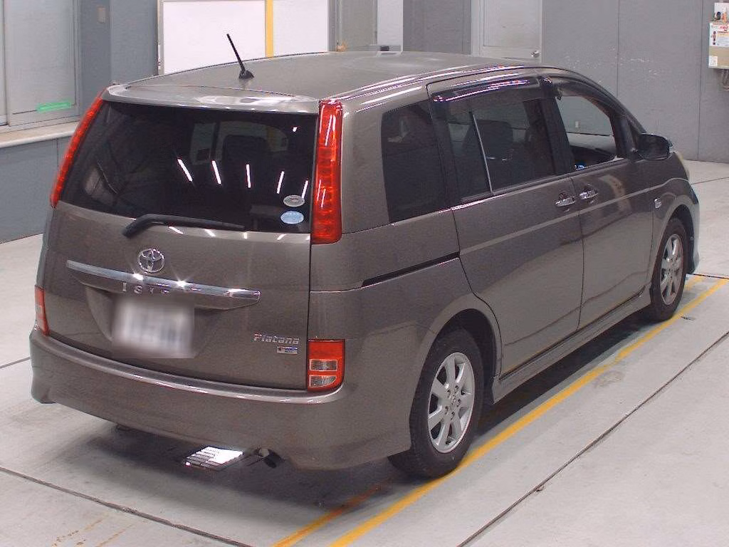 TOYOTA ISIS