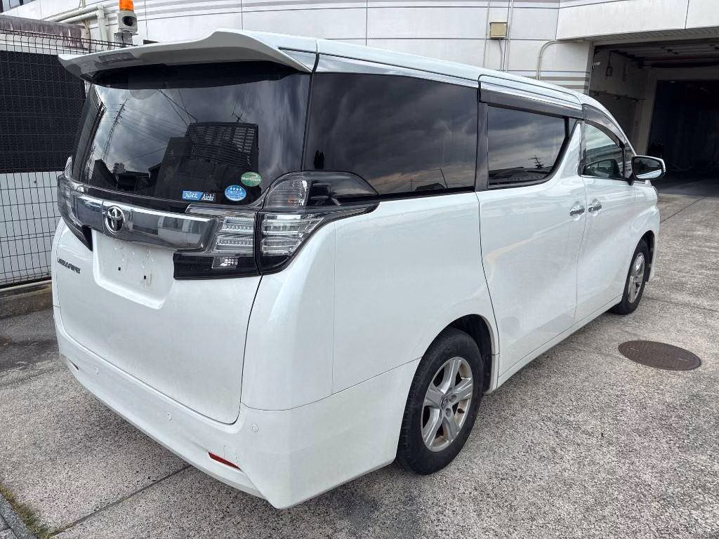 TOYOTA VELLFIRE
