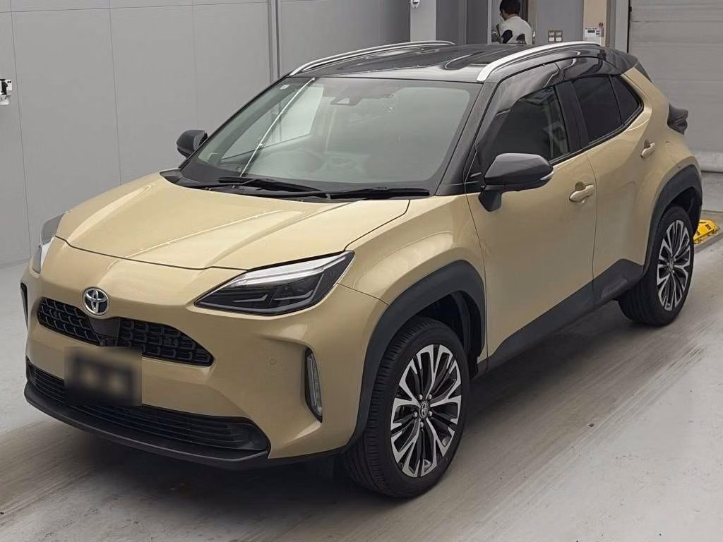 TOYOTA YARIS CROSS