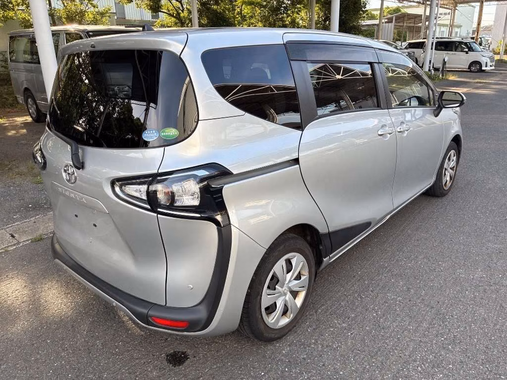 TOYOTA SIENTA
