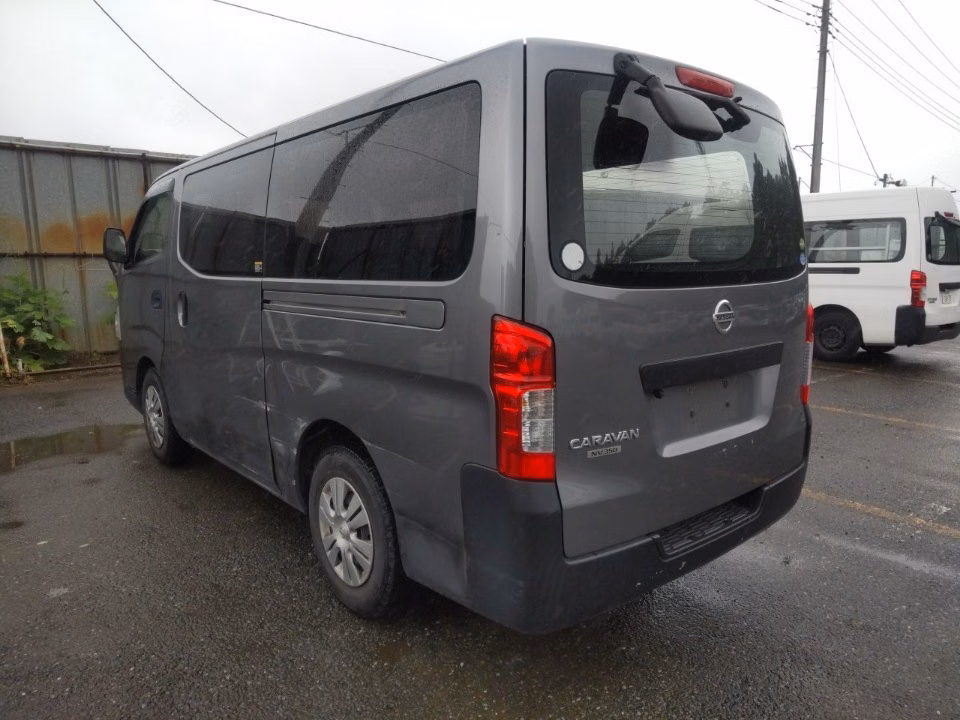 NISSAN NV350 CARAVAN