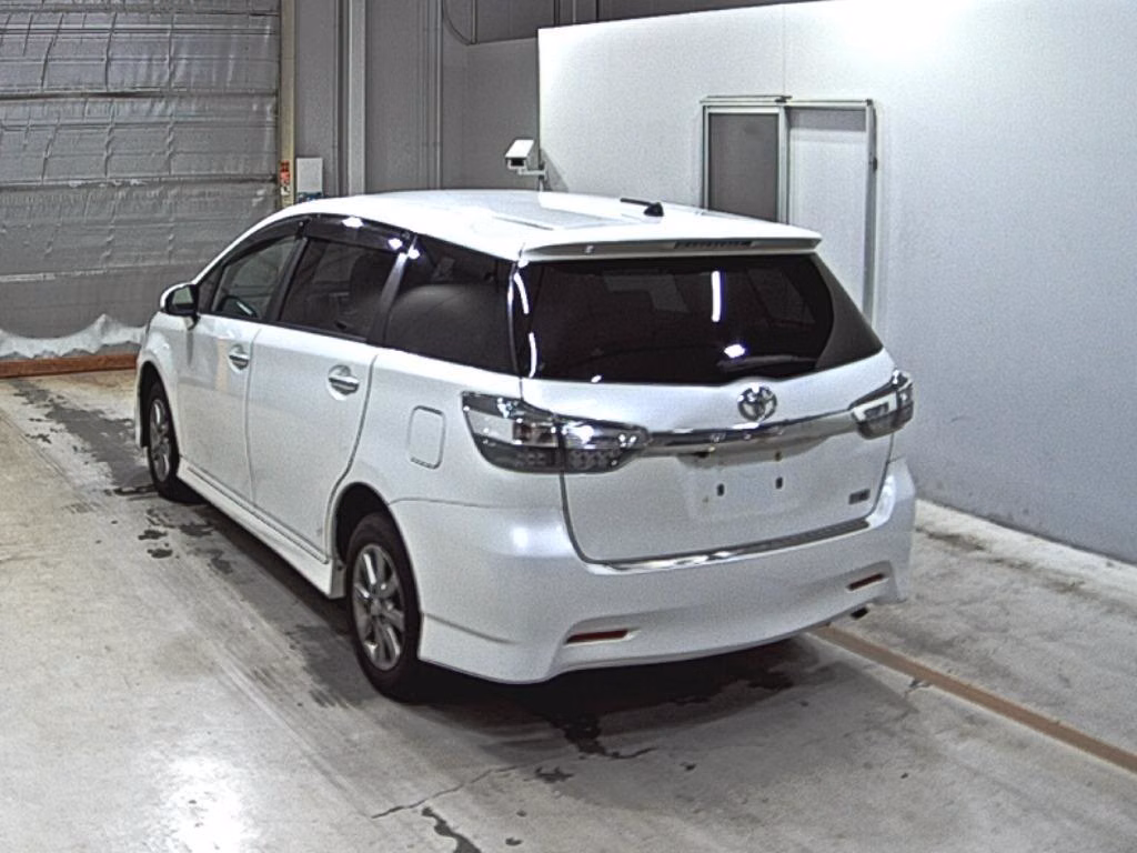 TOYOTA WISH