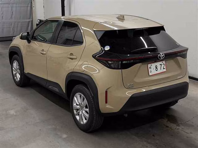 TOYOTA YARIS CROSS