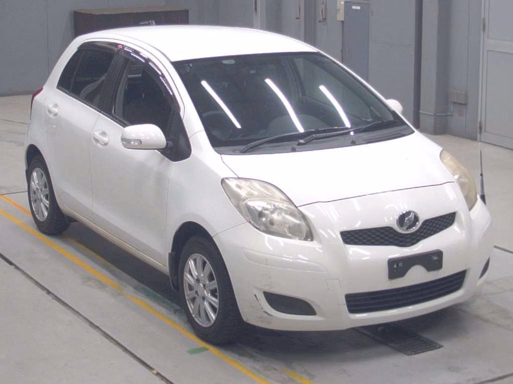 TOYOTA VITZ
