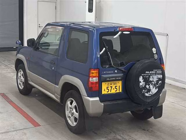MITSUBISHI PAJERO MINI