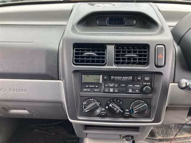 MITSUBISHI PAJERO MINI