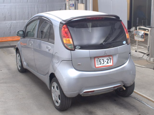 MITSUBISHI I