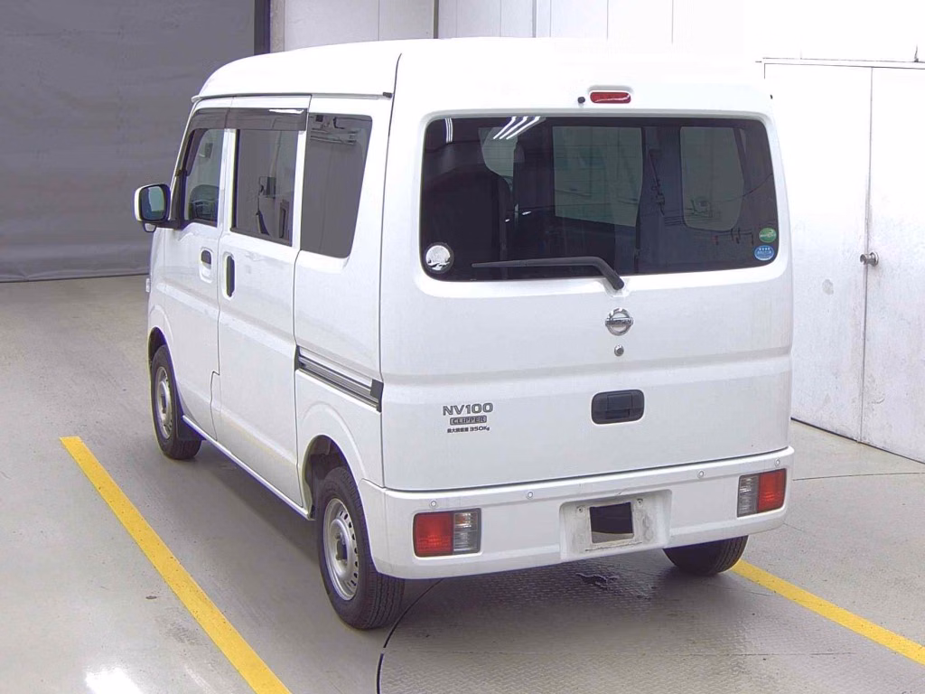 NISSAN NV100 CLIPPER