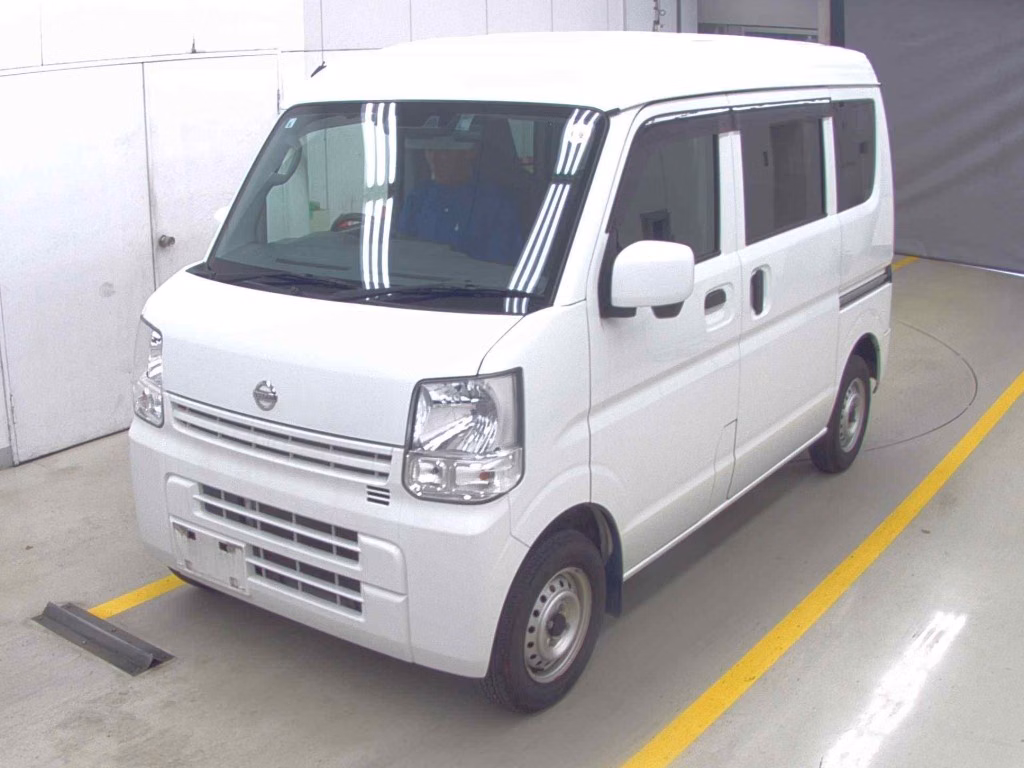NISSAN NV100 CLIPPER