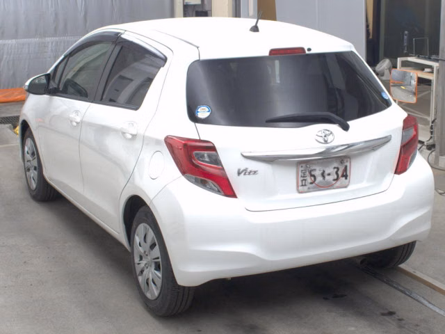 TOYOTA VITZ