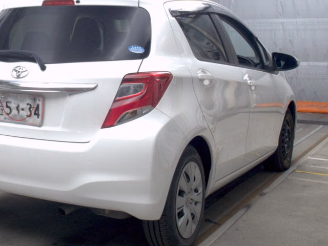TOYOTA VITZ