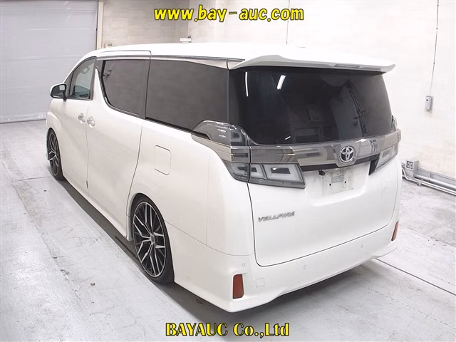 TOYOTA VELLFIRE