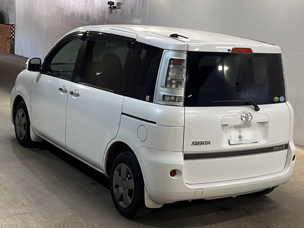 TOYOTA SIENTA