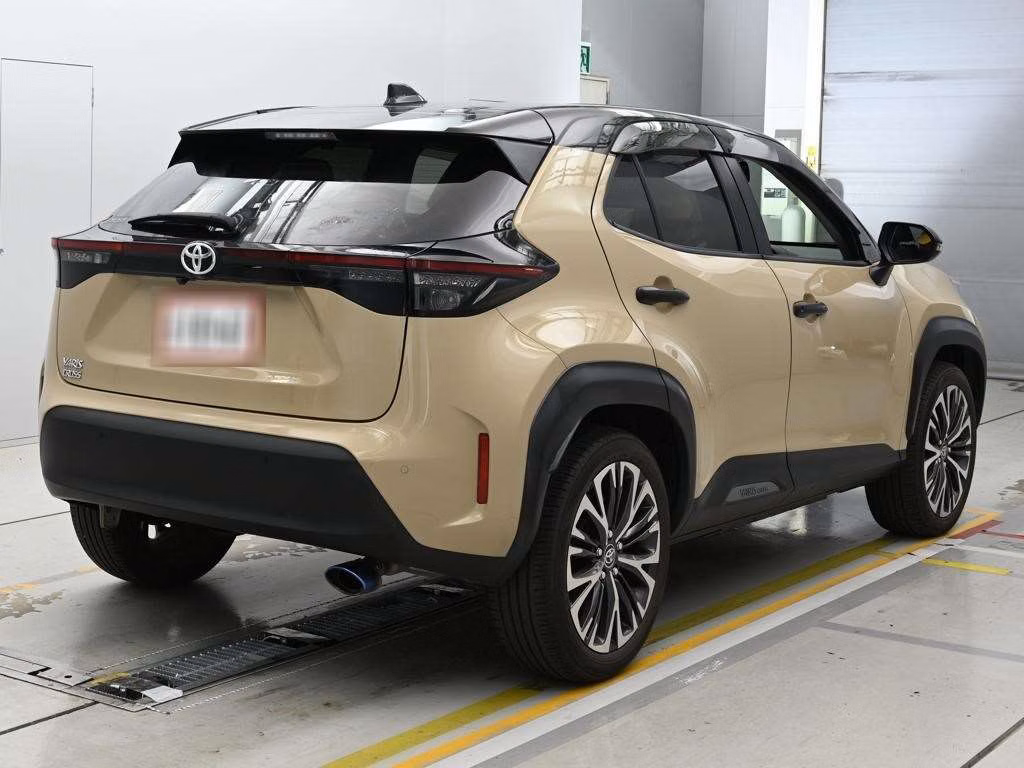 TOYOTA YARIS CROSS