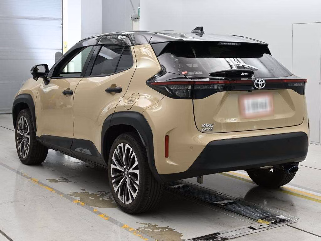 TOYOTA YARIS CROSS